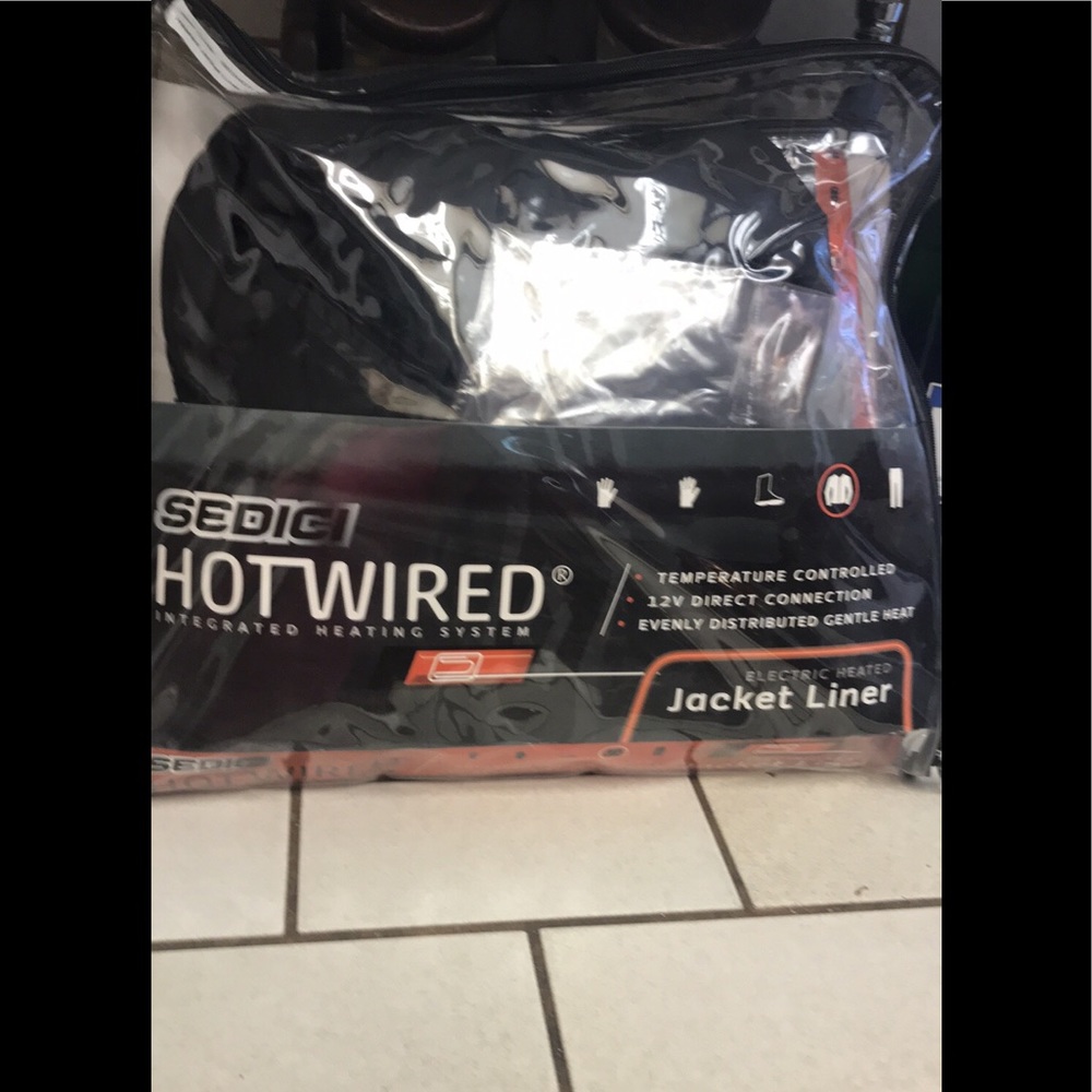 Hot wired jacket liner